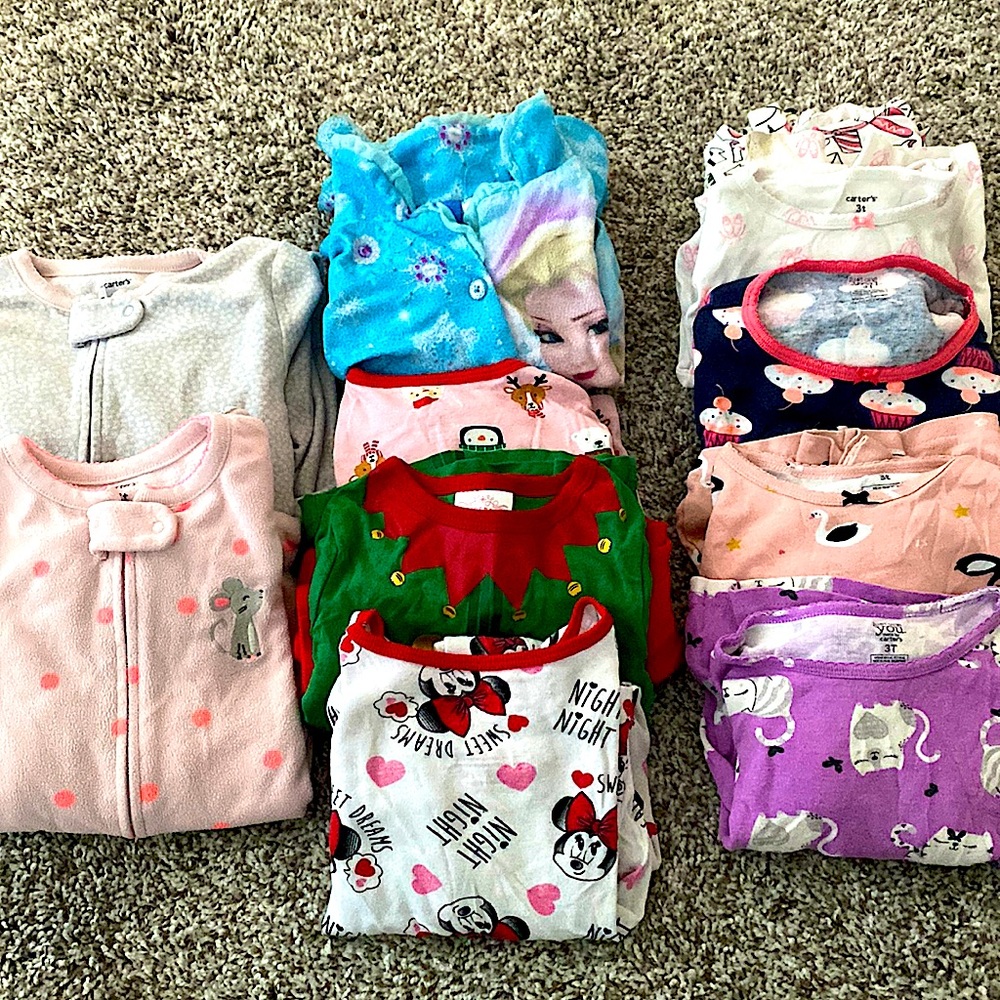 Set of 5 pajamas for girls
